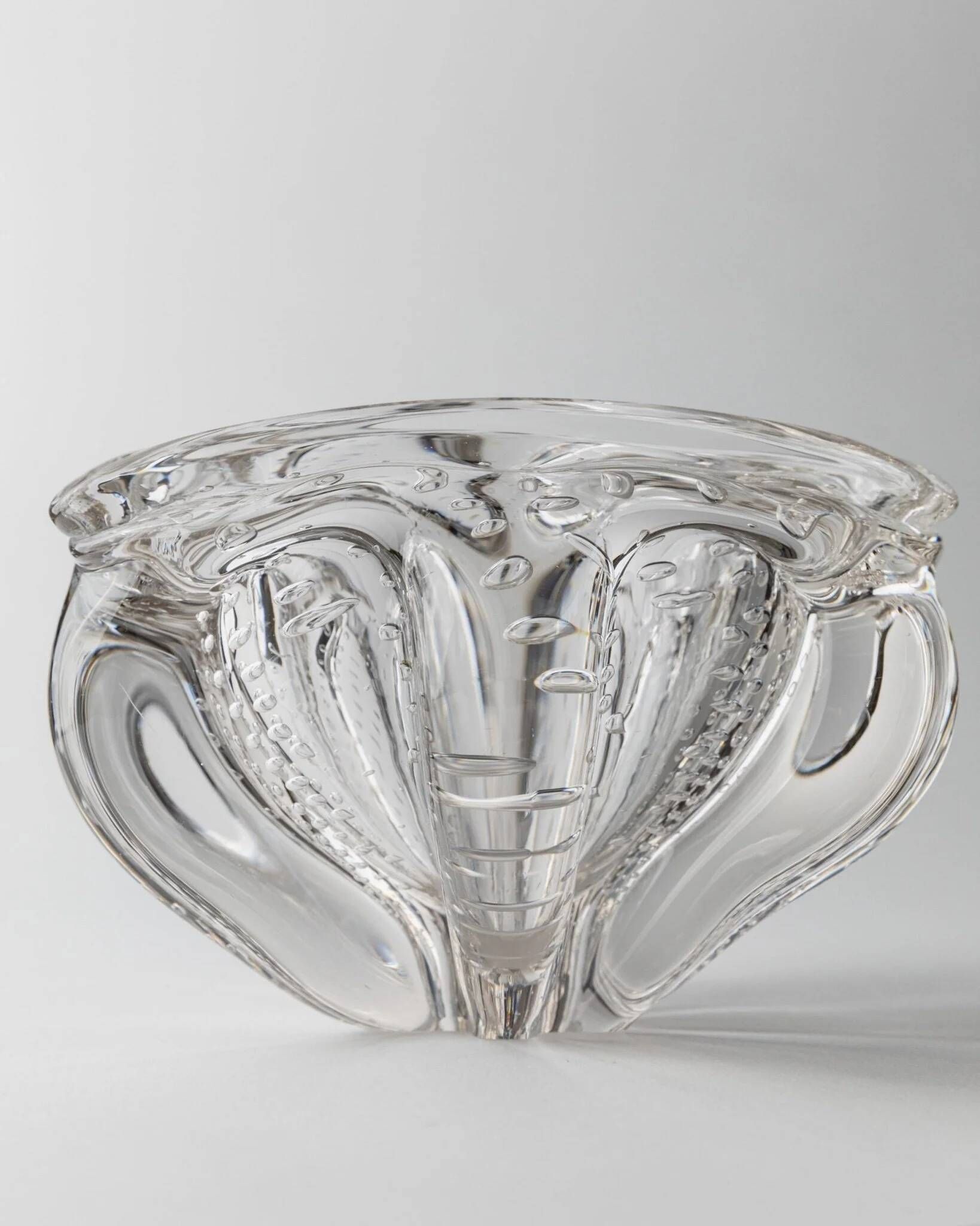 Transparent Murano Glass Bowl, Large Tri-lobed Triangle, Clear Glass with Bubbles, 1970s Italian Mid-Century Design