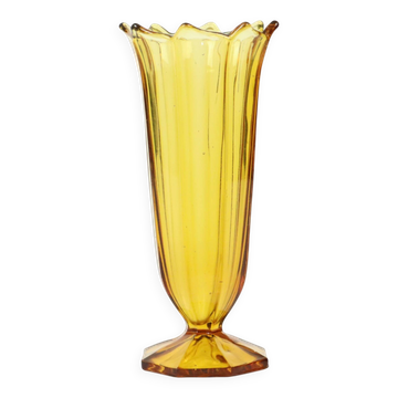 Vase Art Déco en verre pressé ambré Rosice Glassworks 21 cm
