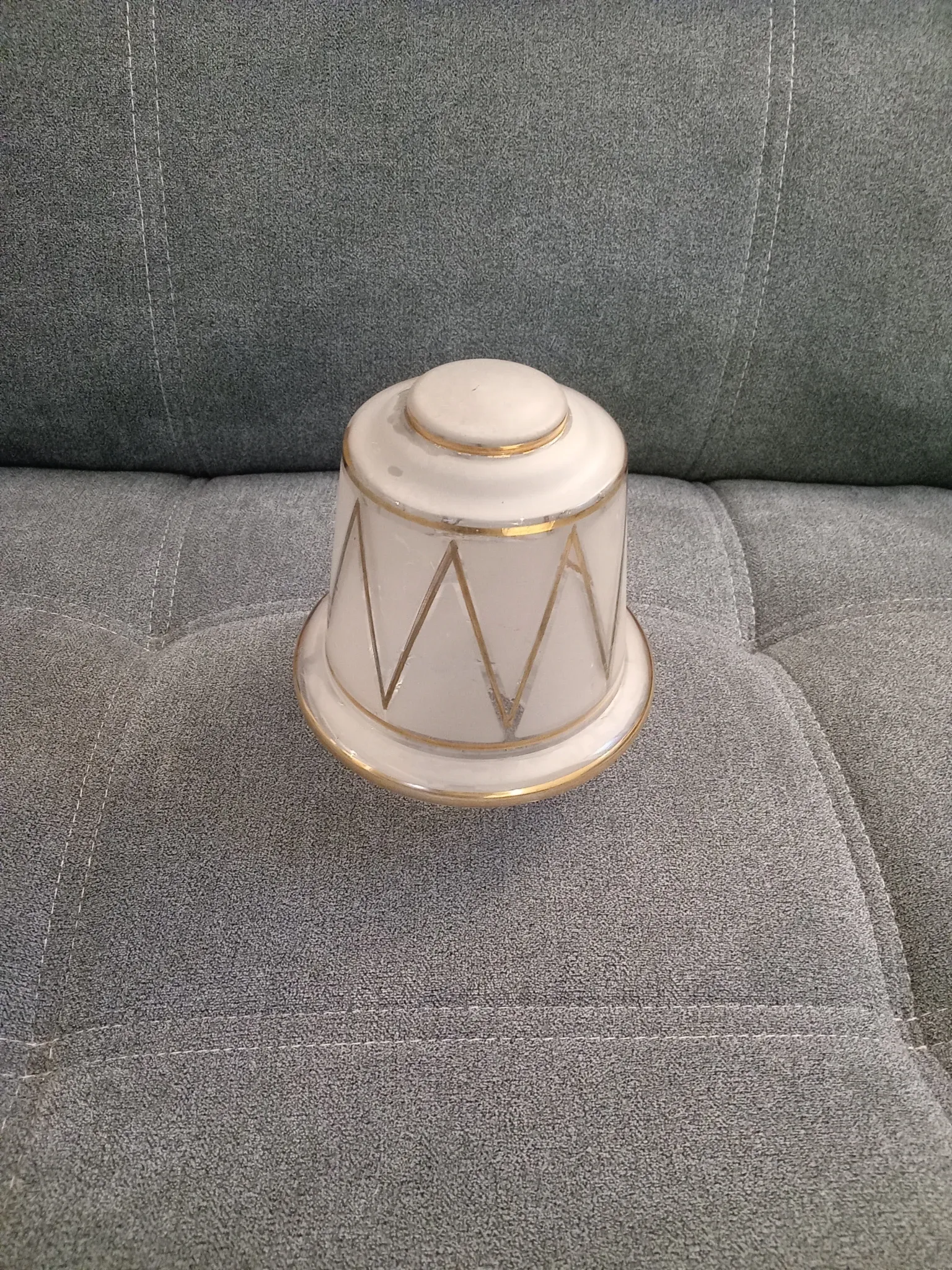 Lampshade / globe art and decor