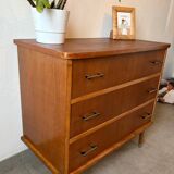 Vintage chest of drawers from the 1950s.