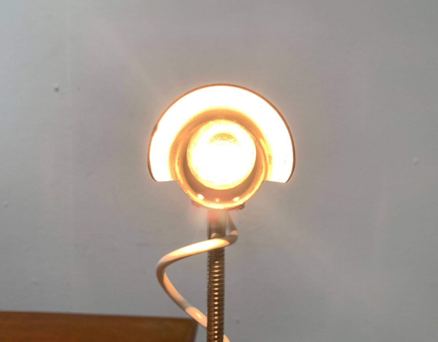 Mid-century minimalist clamp table lamp, 1960s