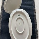 2 plats de service et 1 saucière en porcelaine ancienne de Limoges