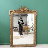 Mirror with antique moldings, 153x102 cm