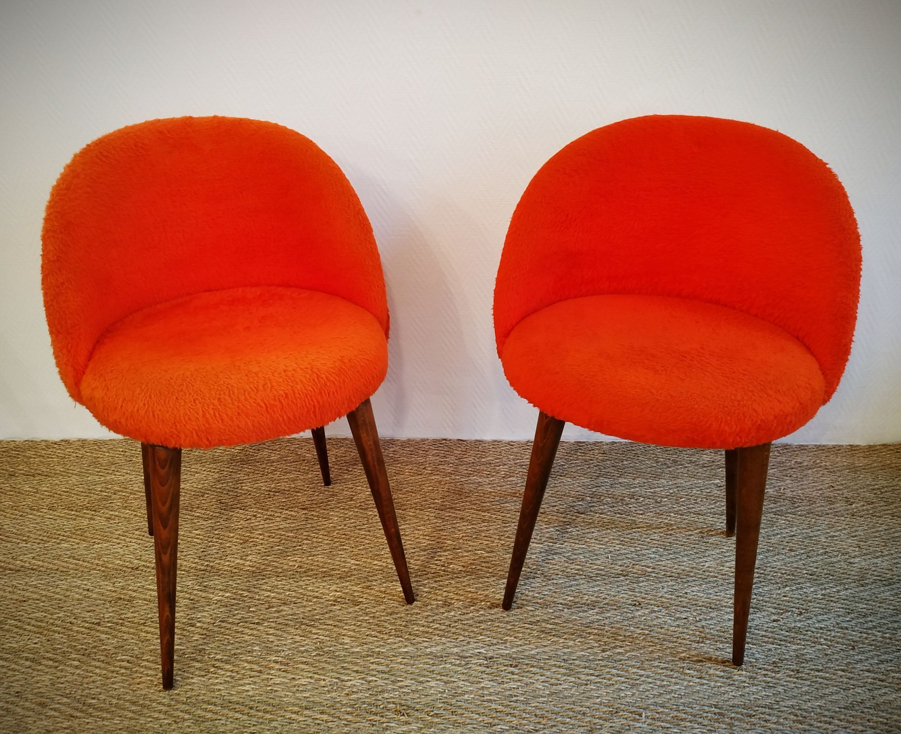 Paire de chaises 70's "moumoute"