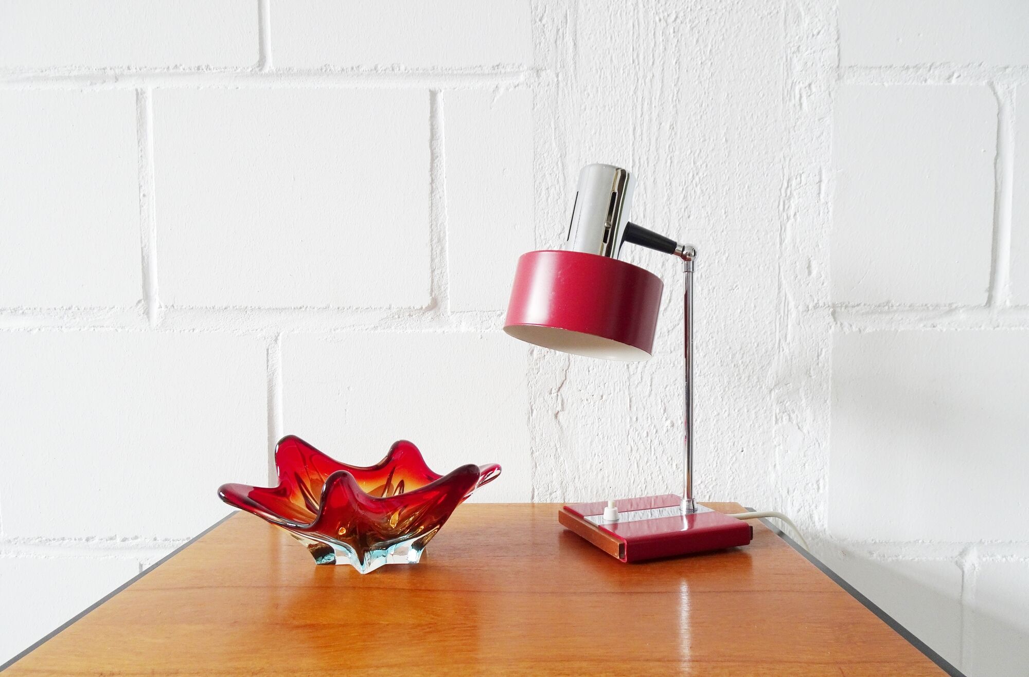 Mid century desk lamp burgundy with chrome and wood, red table lamp 1960s