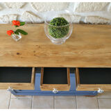 Blue parisian buffet