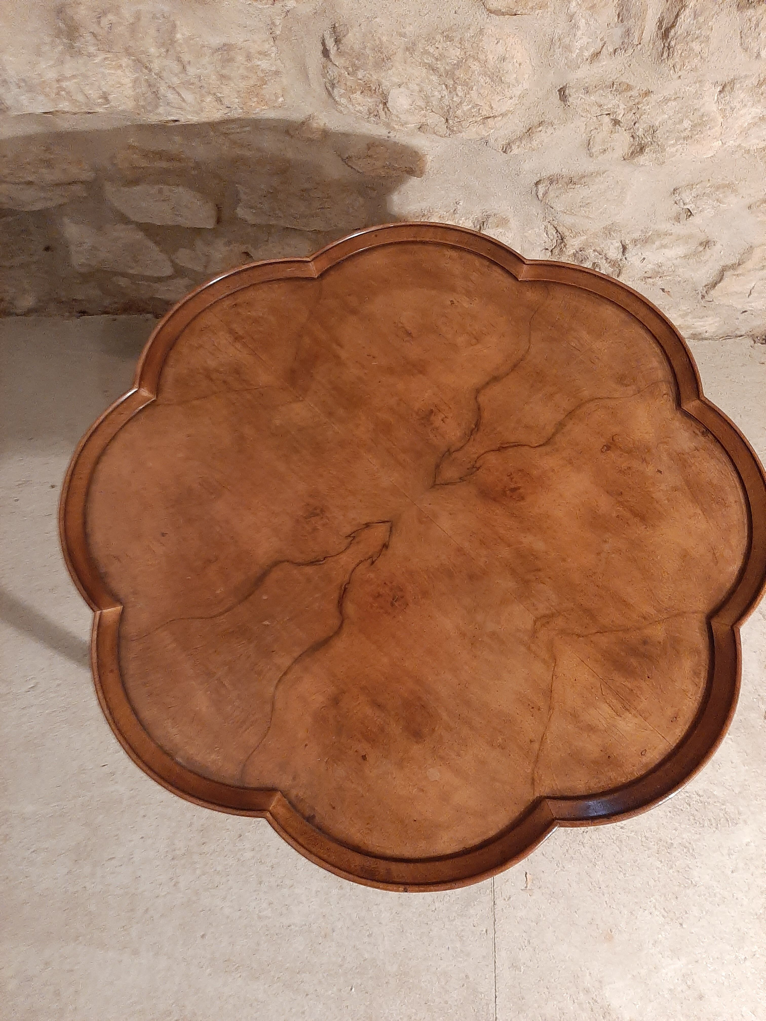 Walnut chippendale-style round coffee table