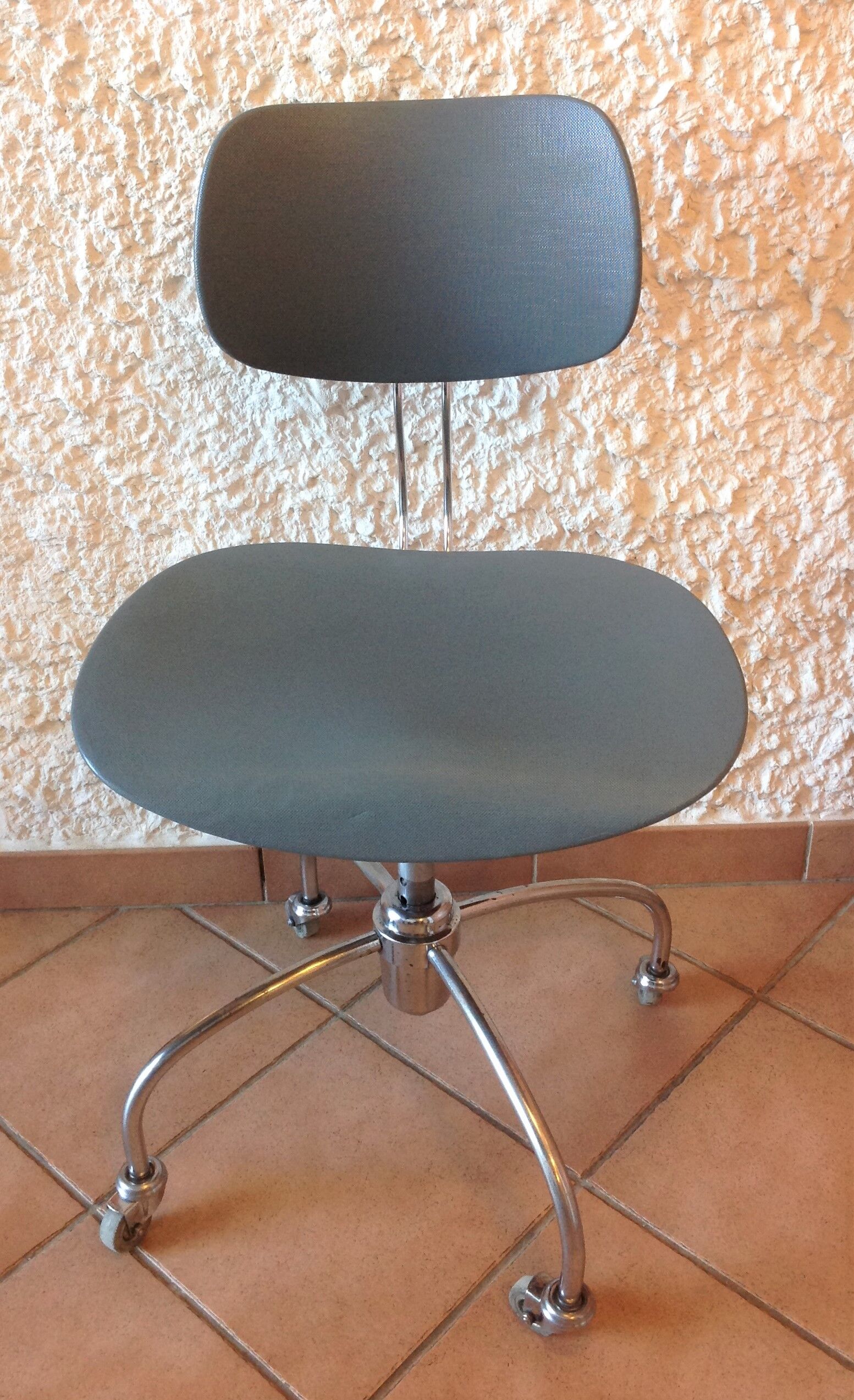 Chrome metal swivel chair industrial/vintage style 50s-60s