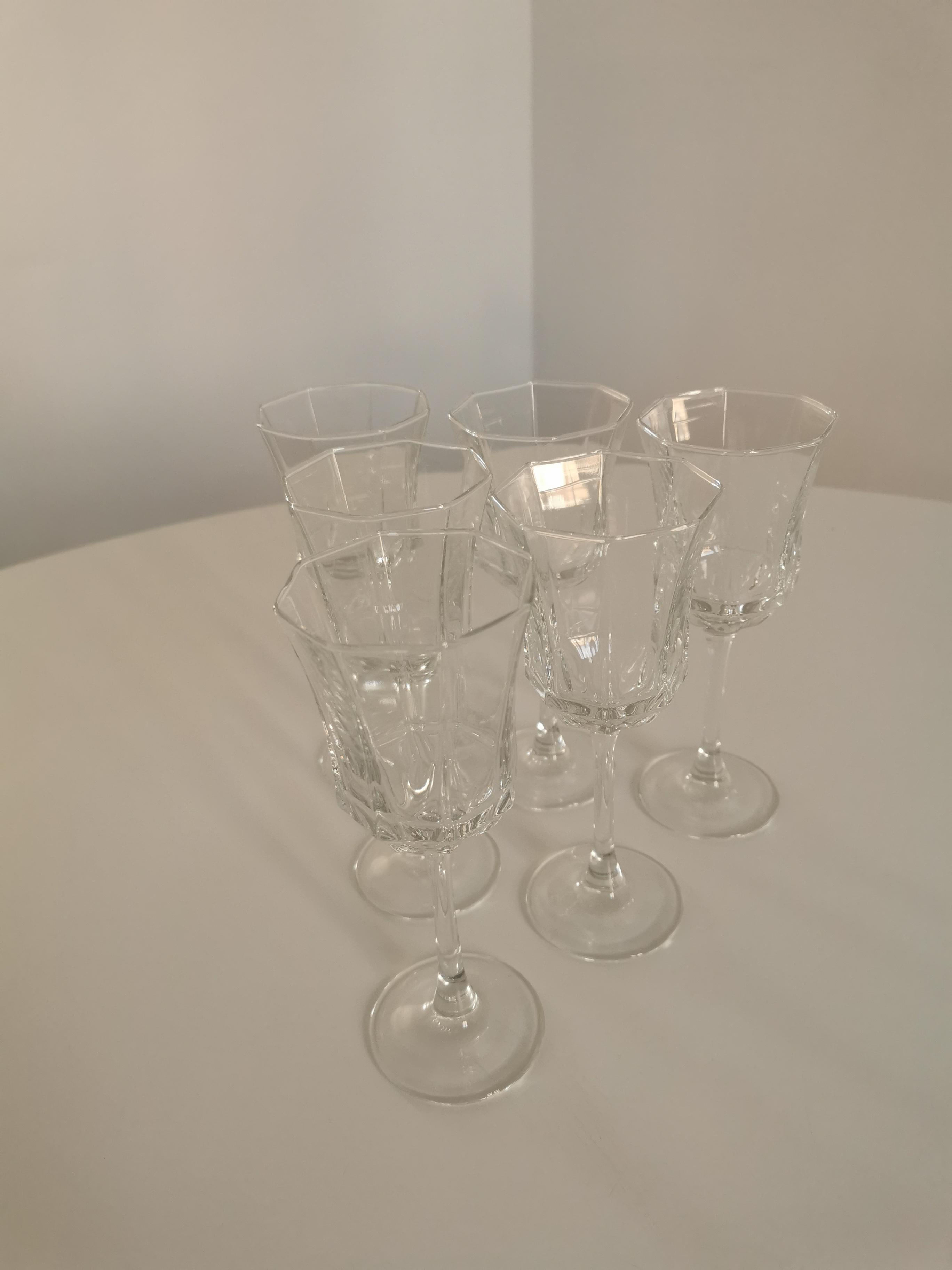 Service of 6 glasses a Vin Luminarc france
