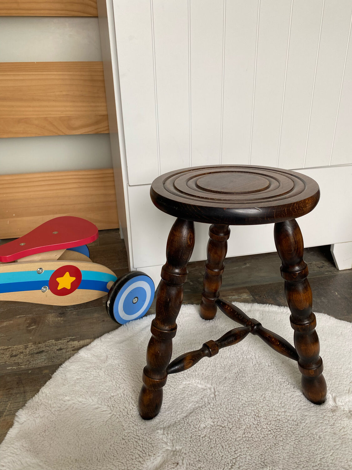 Tripod stool