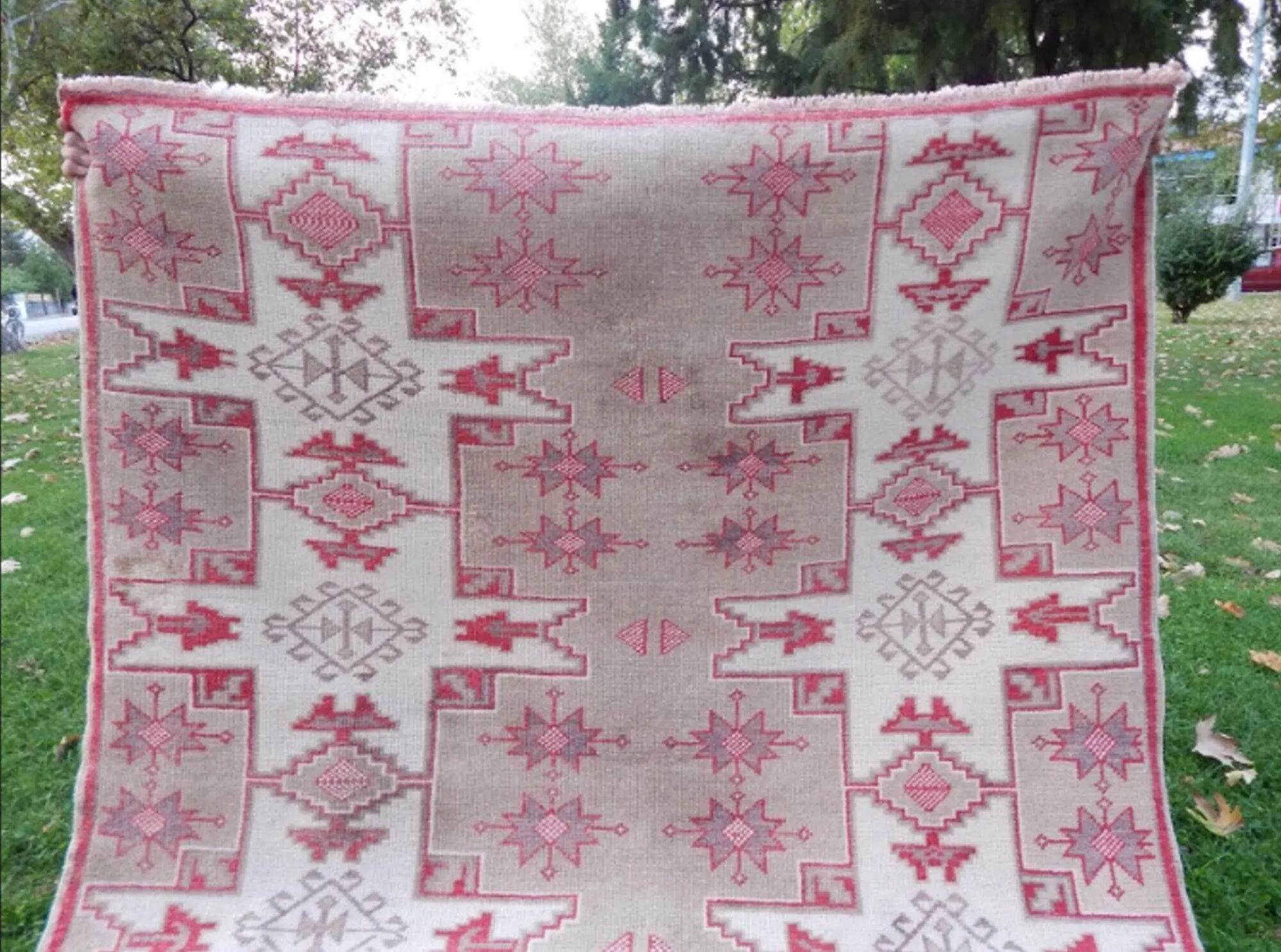Vintage Turkish Oushak rug 146x183 cm