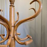 Parrot coat rack