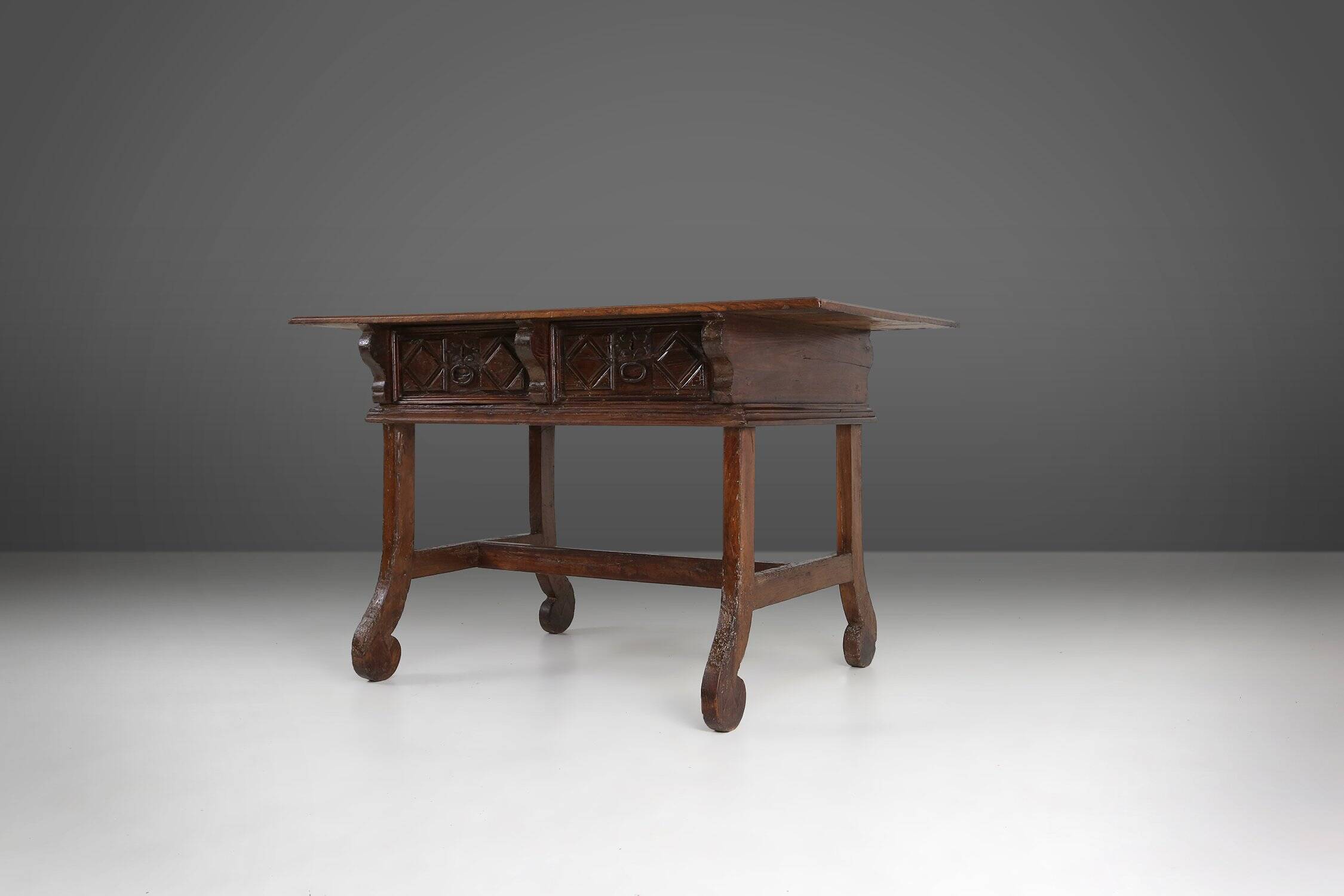 Antique carved Oak Spanish Console Table with Drawers, 18th Century
