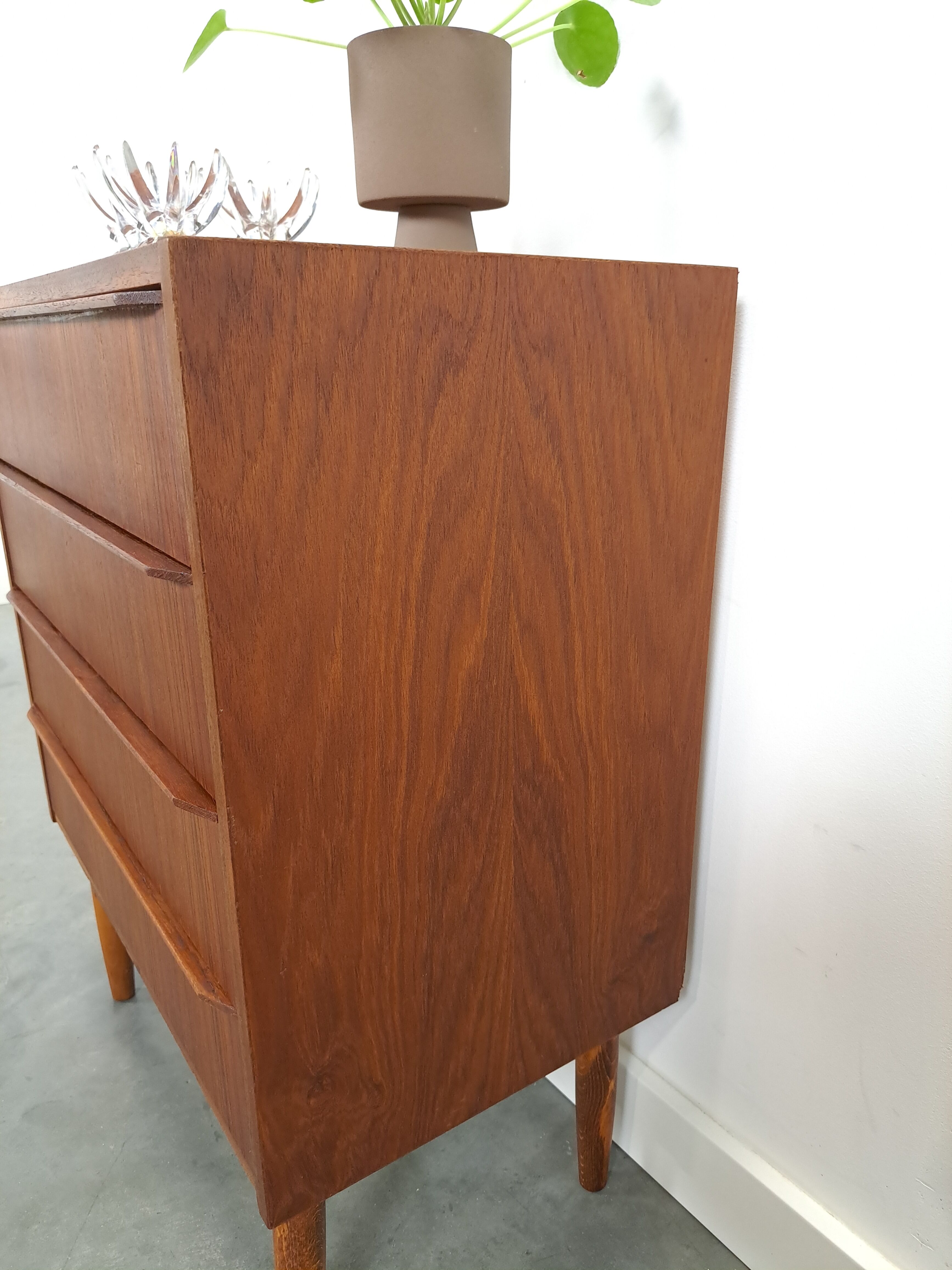 Danish teak chest of drawers with 4 drawers