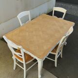 Table with 4 chairs