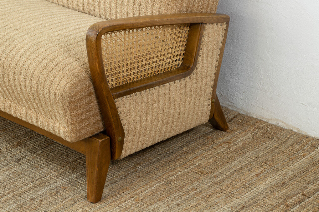 Scandinavian sofa – 172 cm