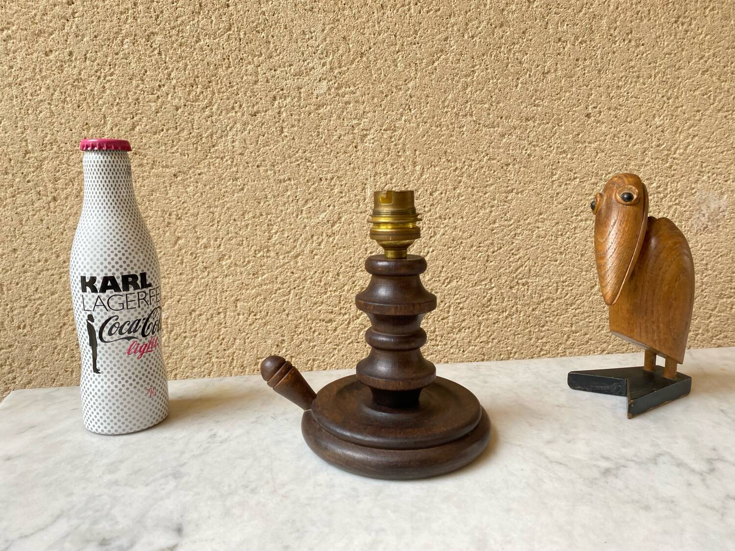 Turned wood lamp base, French craftsmanship, vintage art deco, minimalist, 40s/50s