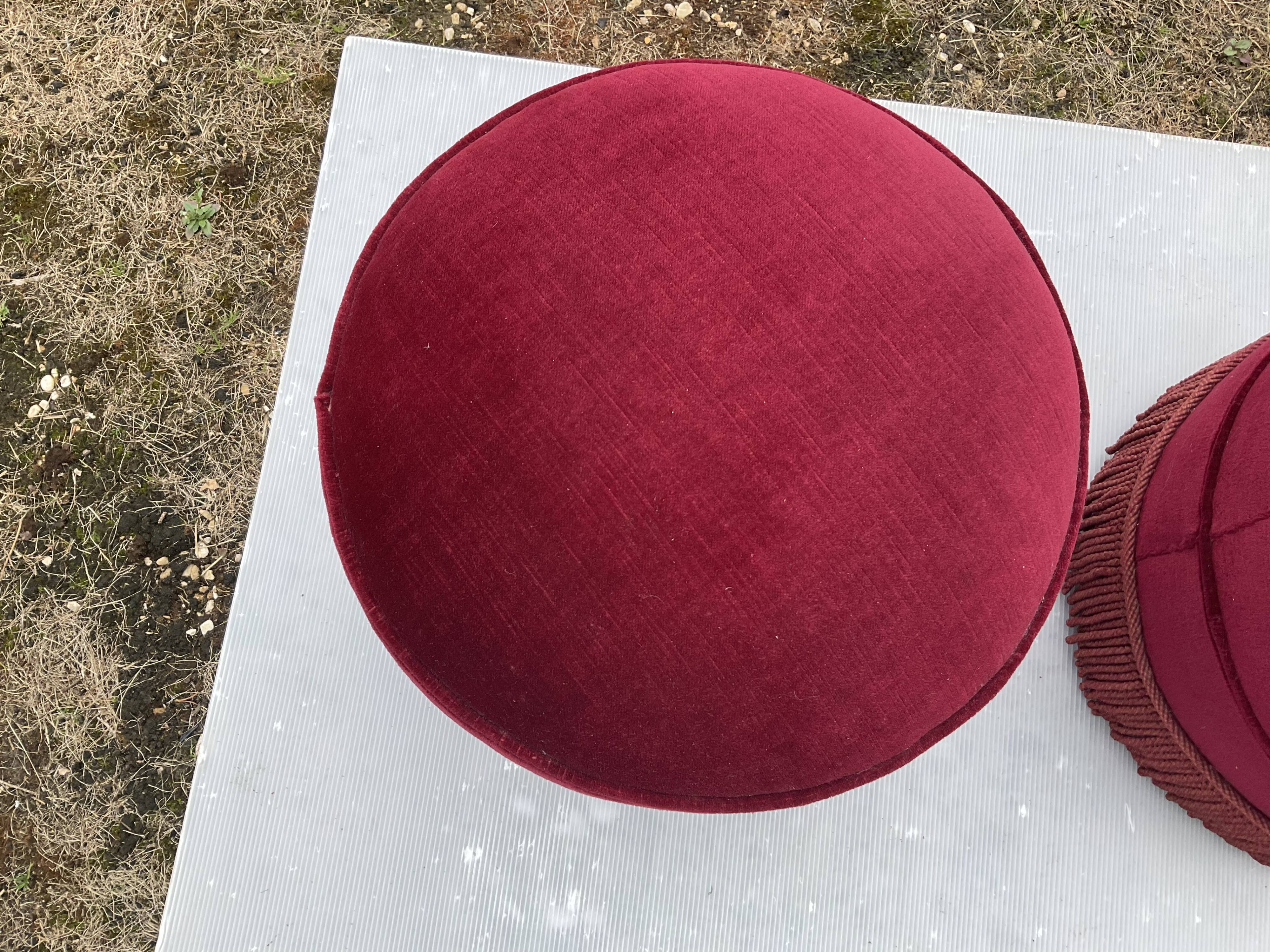 Pair of poufs