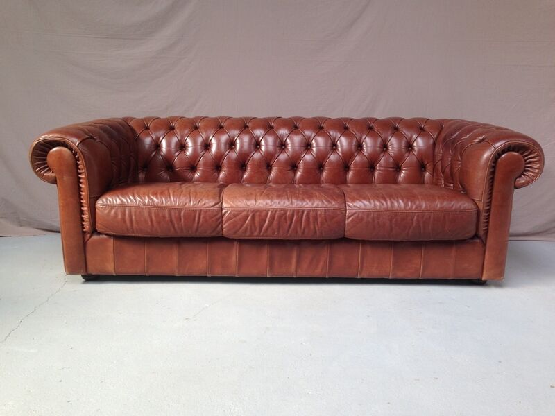 Chesterfield brown sofa 3-seater