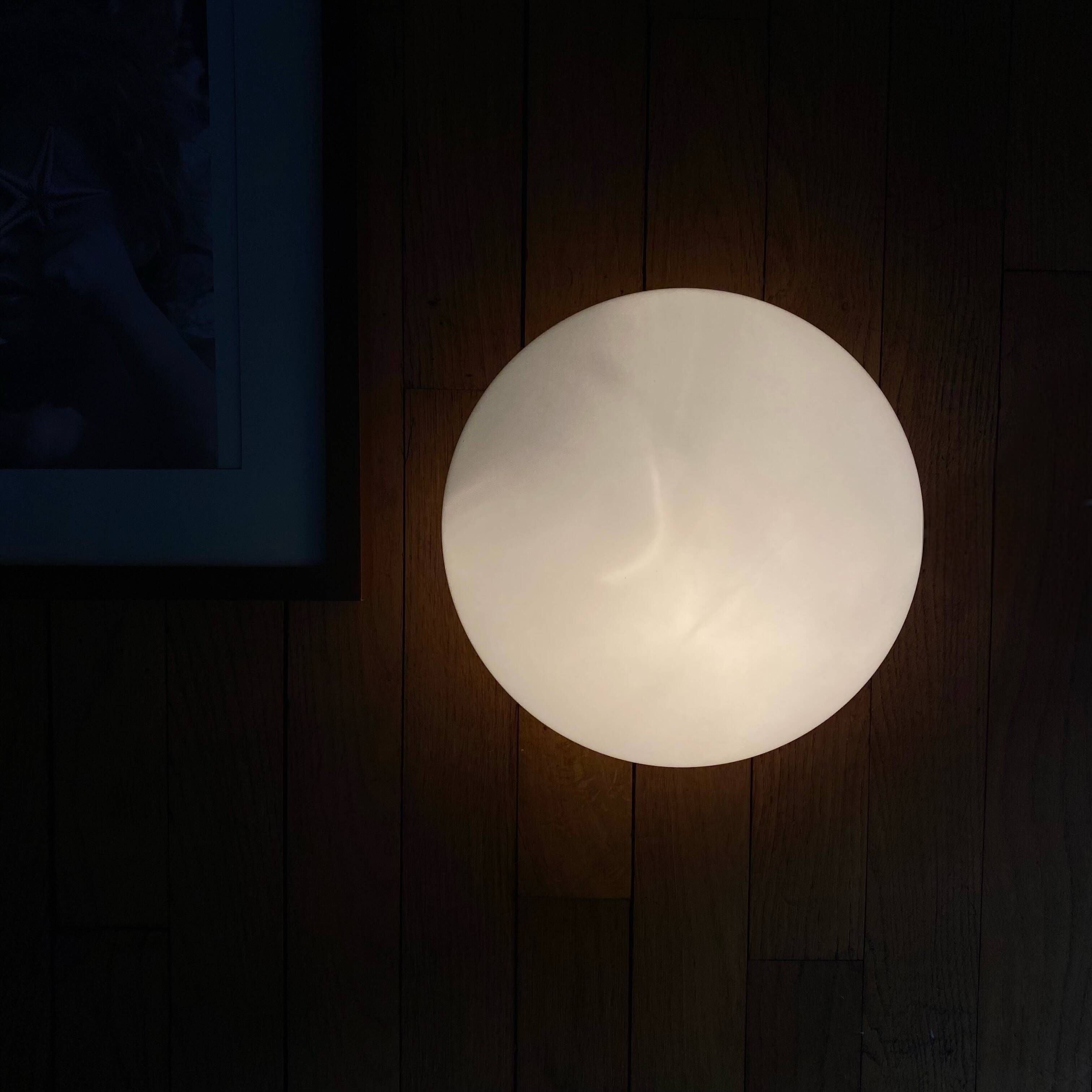 Wall-mounted ceiling light half-spherical half-moon 24 cm matte white glass