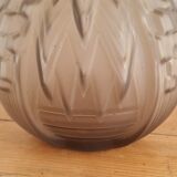 Ball vase "ribbed tips"