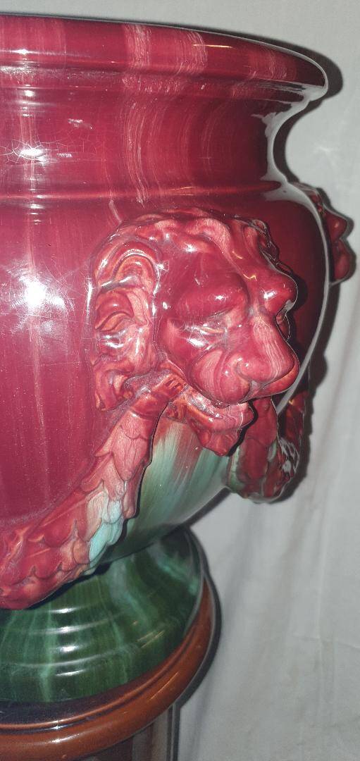 CLEMENT POT ON COLUMN CLEMENT MASSIER