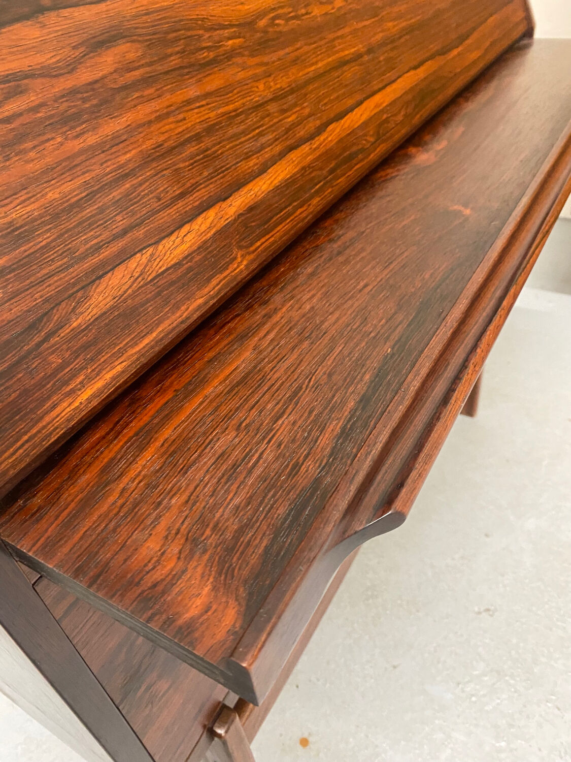 Rosewood desk, model 68 by Arne Wahl Iversen for Vinde Mobelfabrik