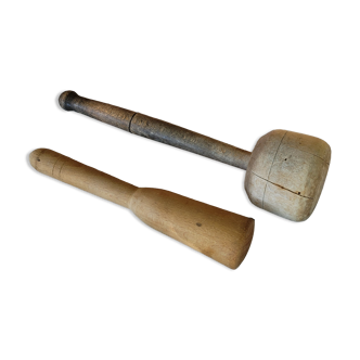 Set of 2 wooden pestles