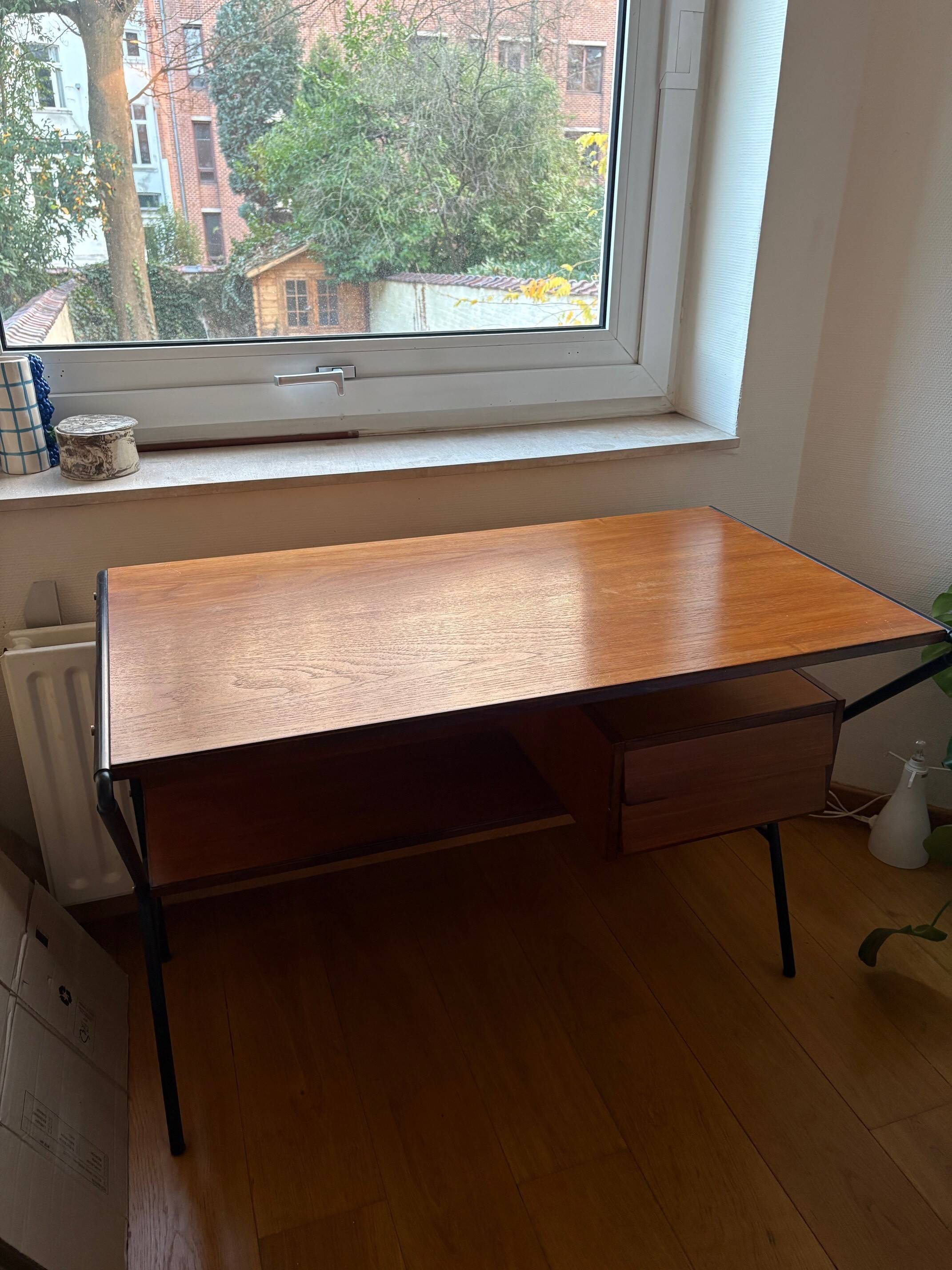 Italian design desk from the 1950s