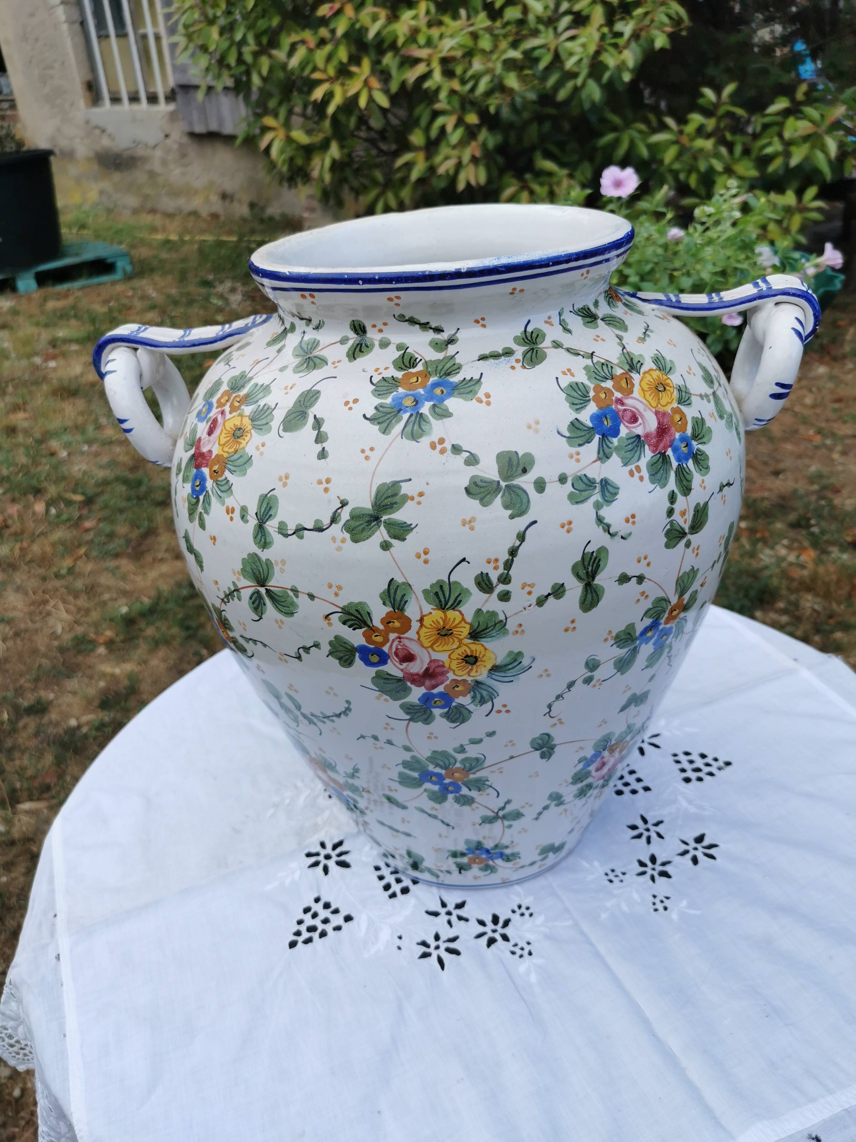 Ancien vase en faïence italy