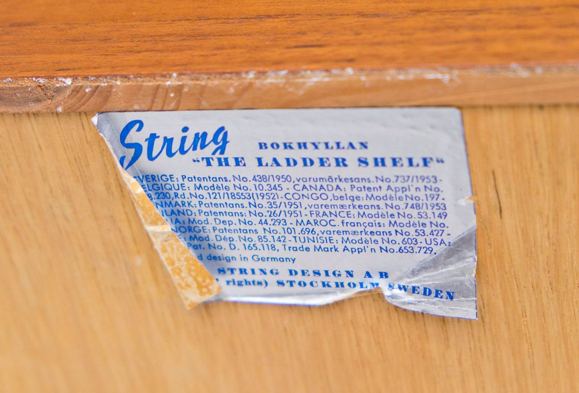 Recipient teak shelf - magazine holder by Kajsa - Nils "Nisse" Strinning for String 1960s