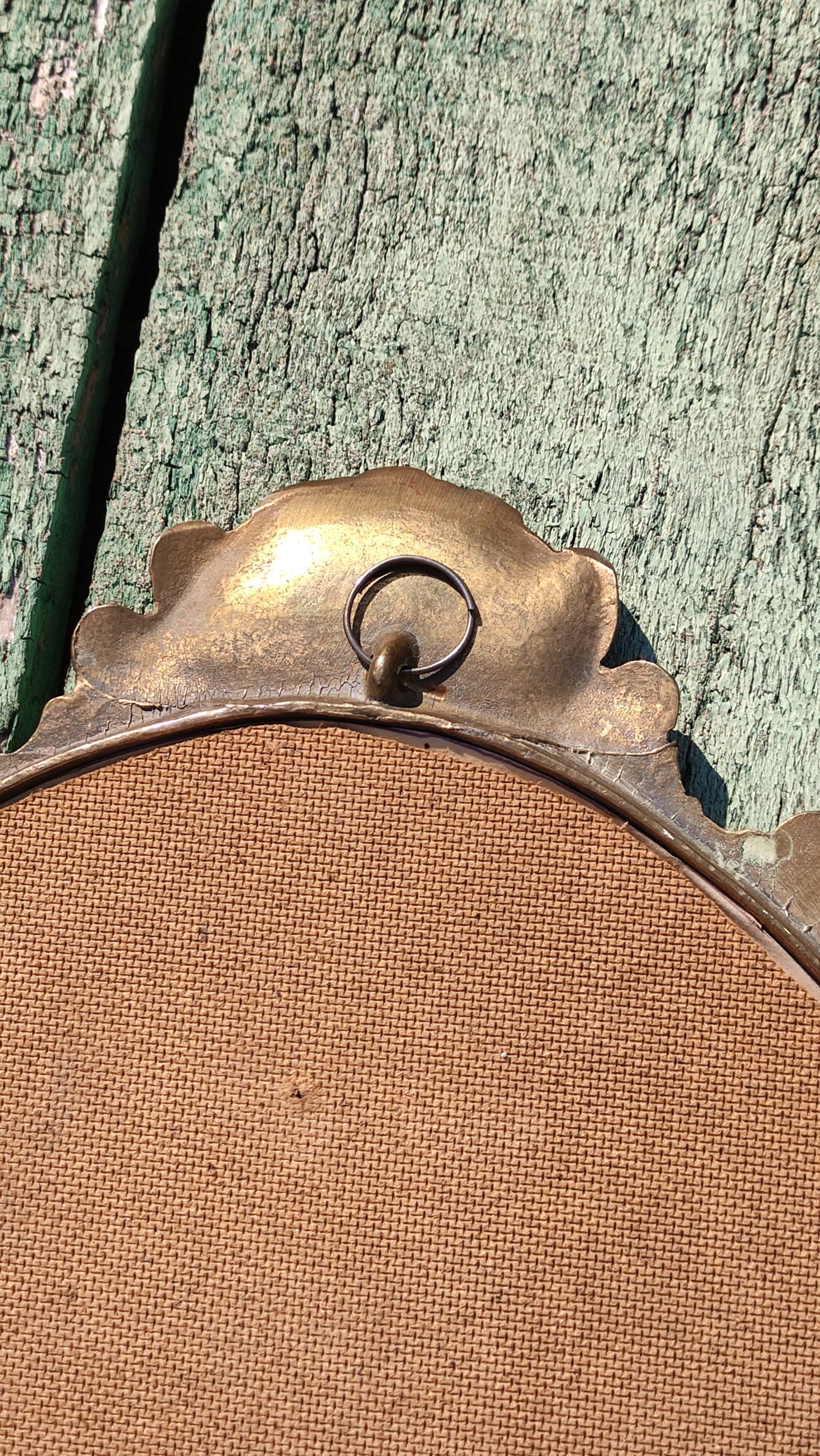 Vintage mirror in solid golden brass