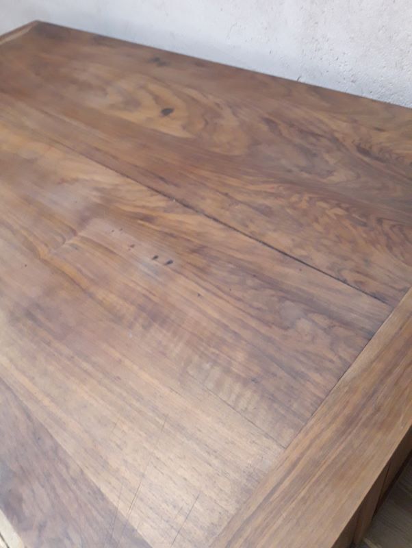 Minister's desk in walnut with drawers