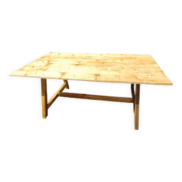 Table en pin massif 10 personnes