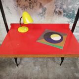 Office module with 50s shelves