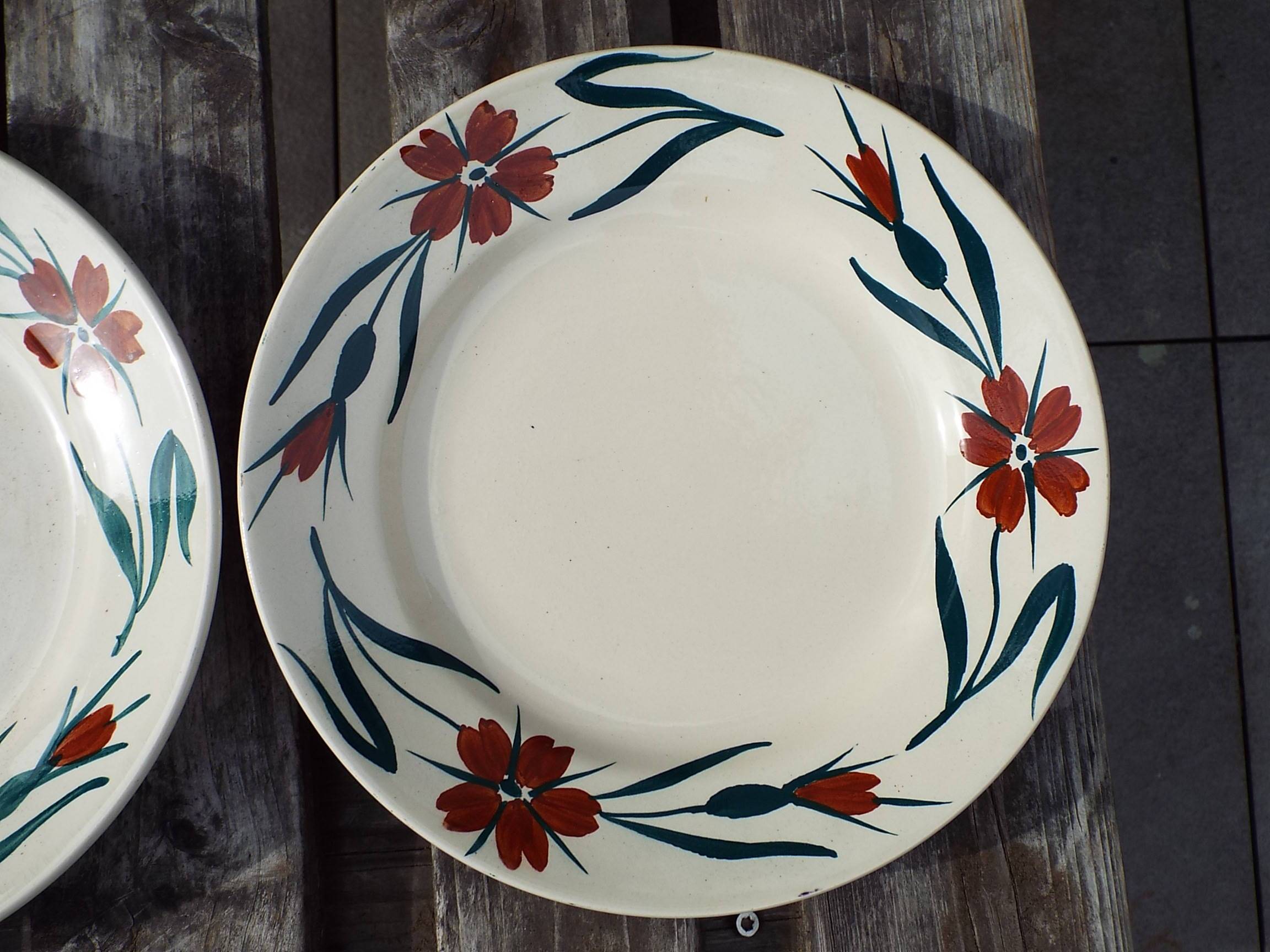 8 flat plates Terre de Fer Longchamp model Christiane