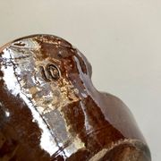 Plat de campagne en terre cuite vernissée art populaire début 20e
