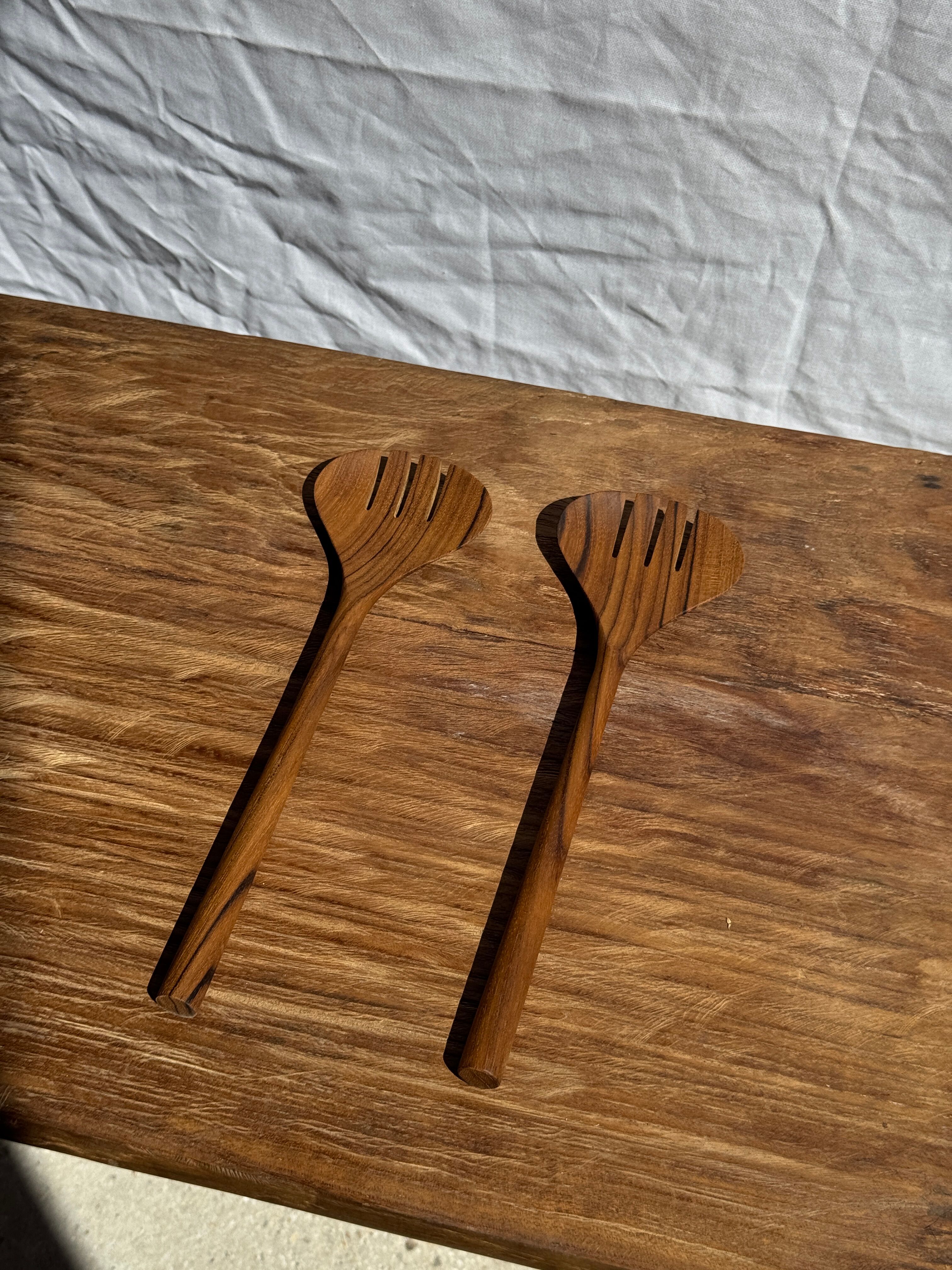 Salad server or large oval split teak spoon. L18 D8.5