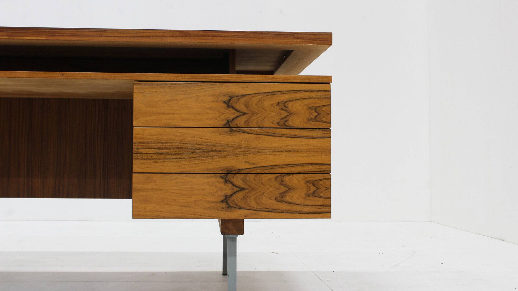 Bureau, Danemark années 1960