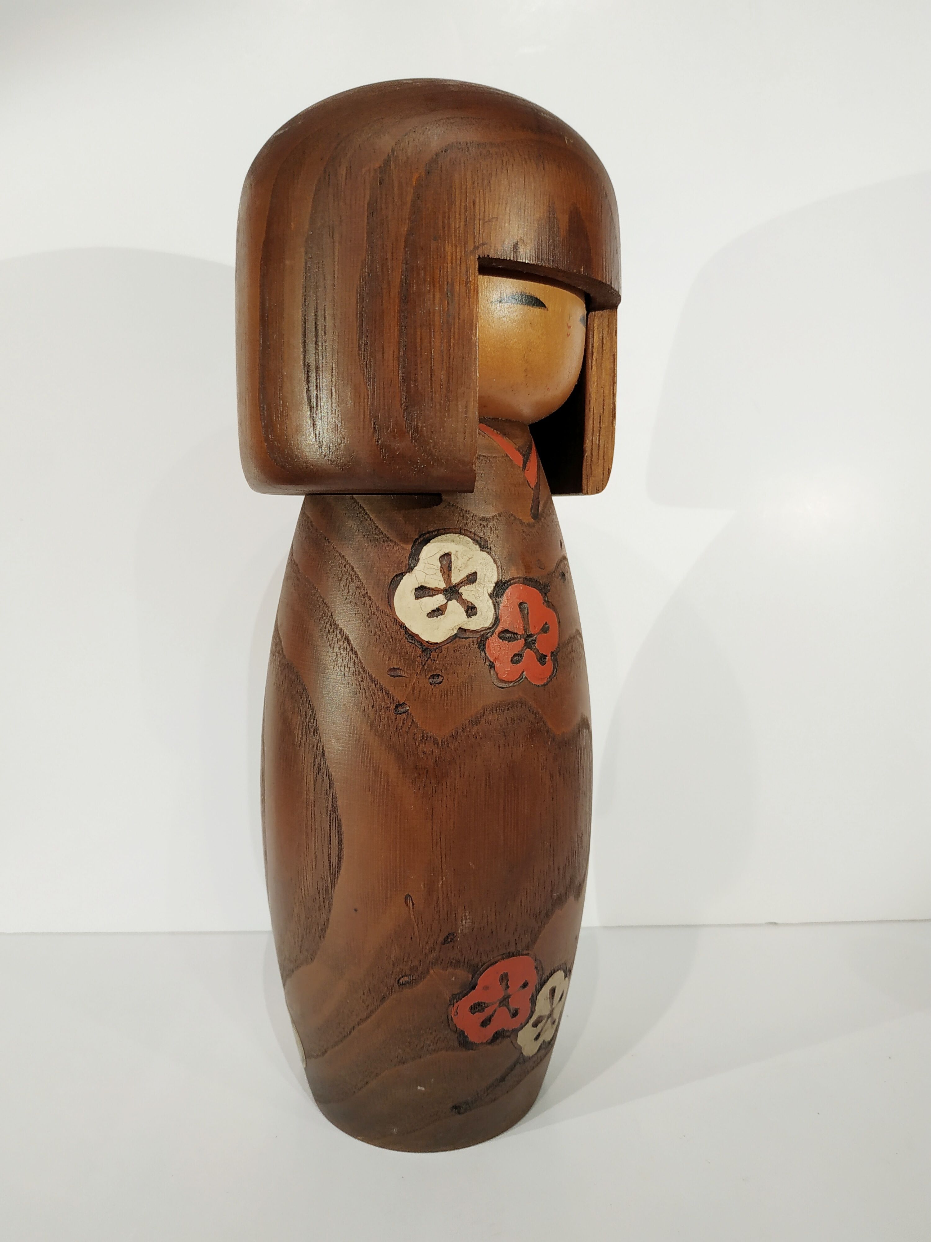 Kokeshi usaburo workshops 1970-80 Japan - plum blossom decoration