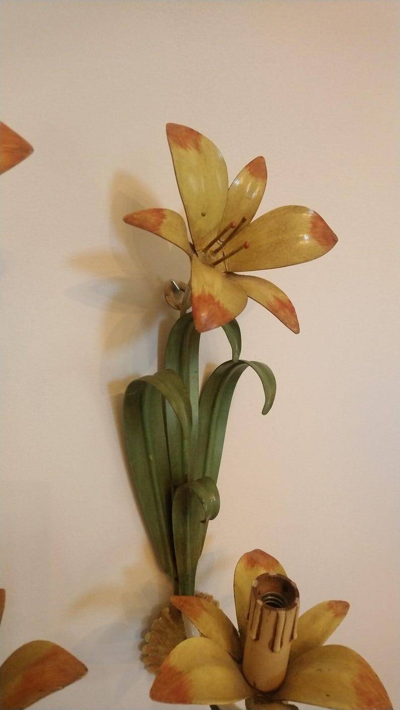 Floral single-arm wall lights, wall sconces, toleware, French vintage enamel.