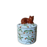 Covered pot in IMARI earthenware, hand-painted decoration, flowers, butterflies, and cat.