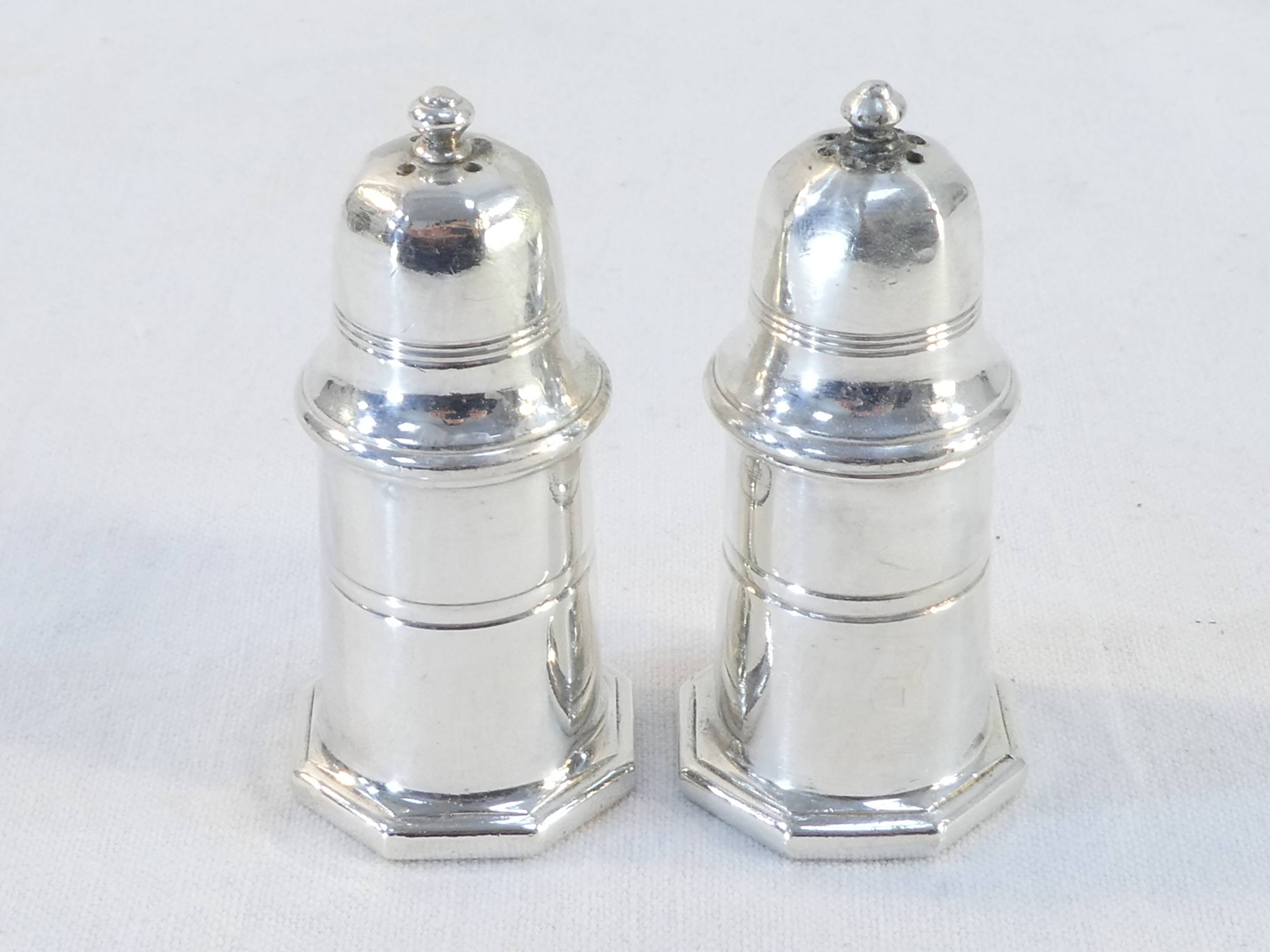 Christofle salt and pepper salt and pepper in silver metal