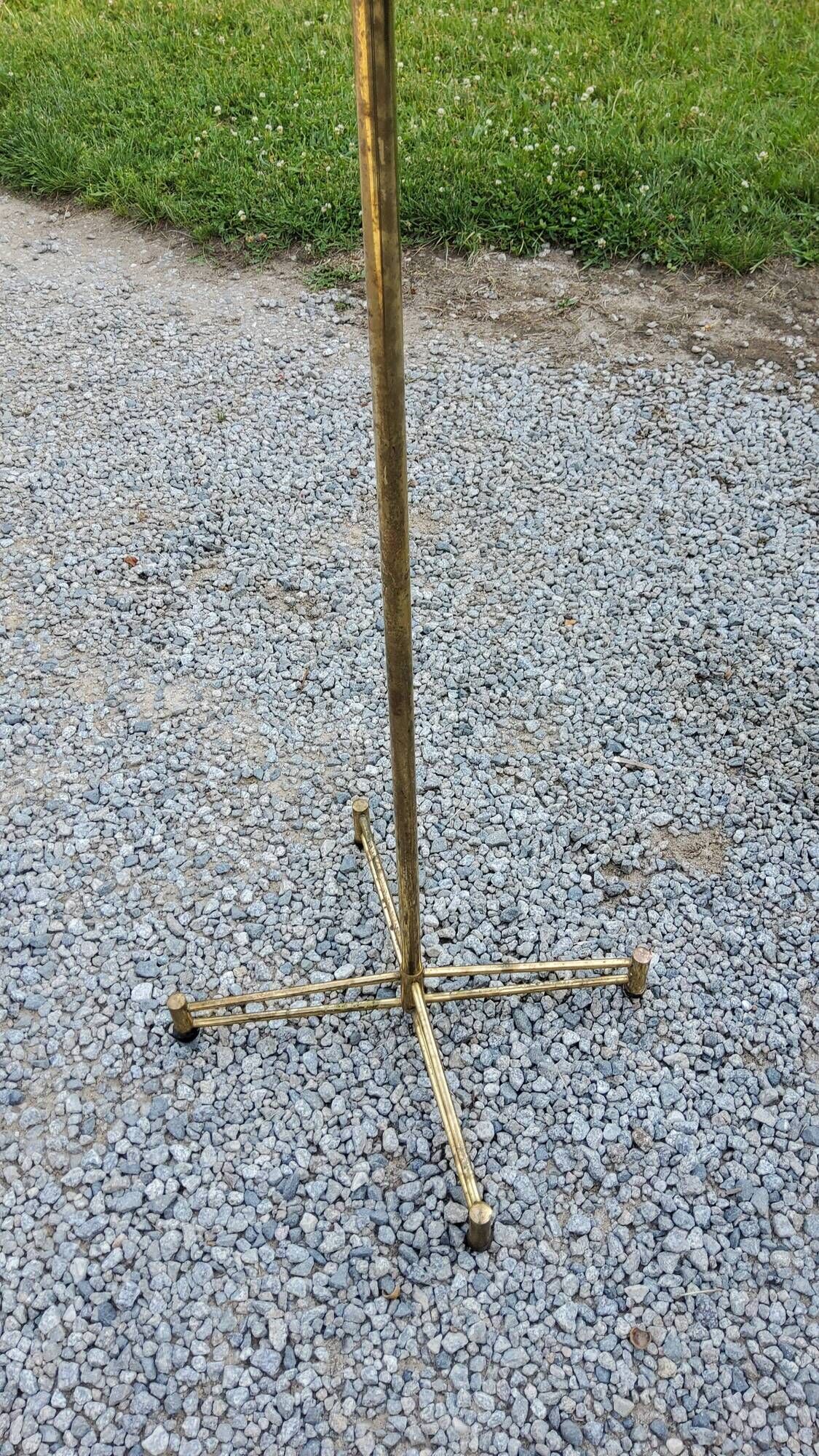 Valet de chambre of the 50s in gilded brass and wood