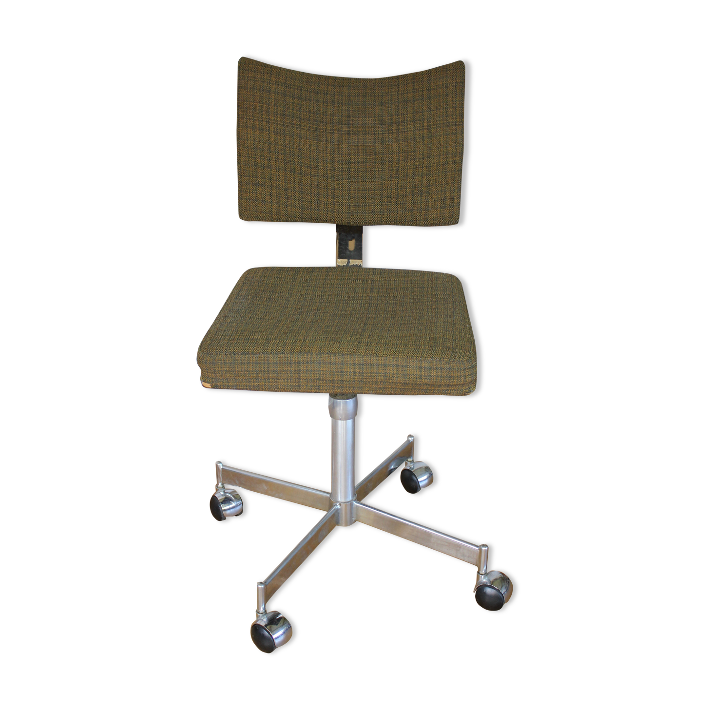 Small office chair with wheels