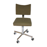 Chaise de bureau à roulettes