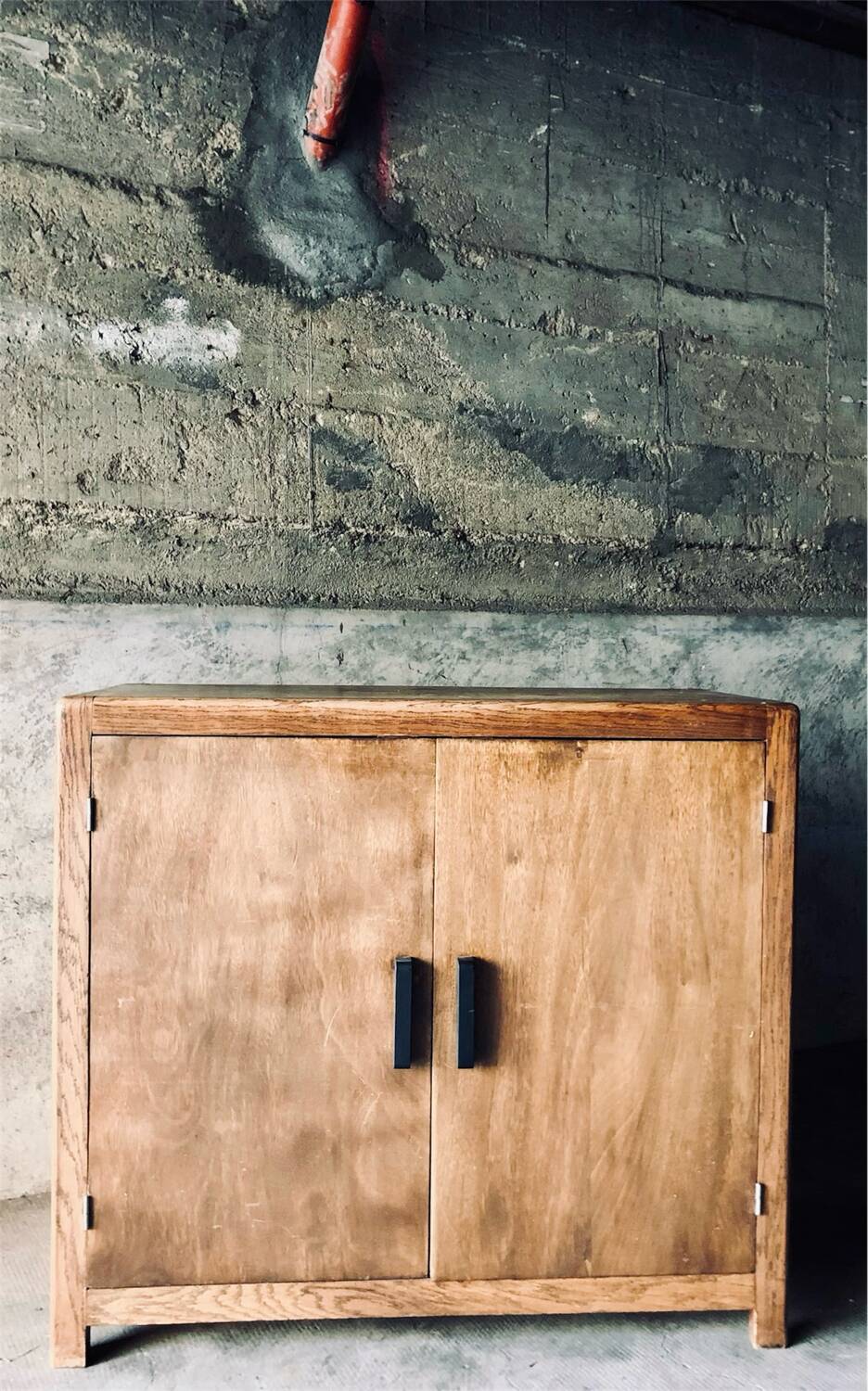Buffet or antique workbench from around 1950.