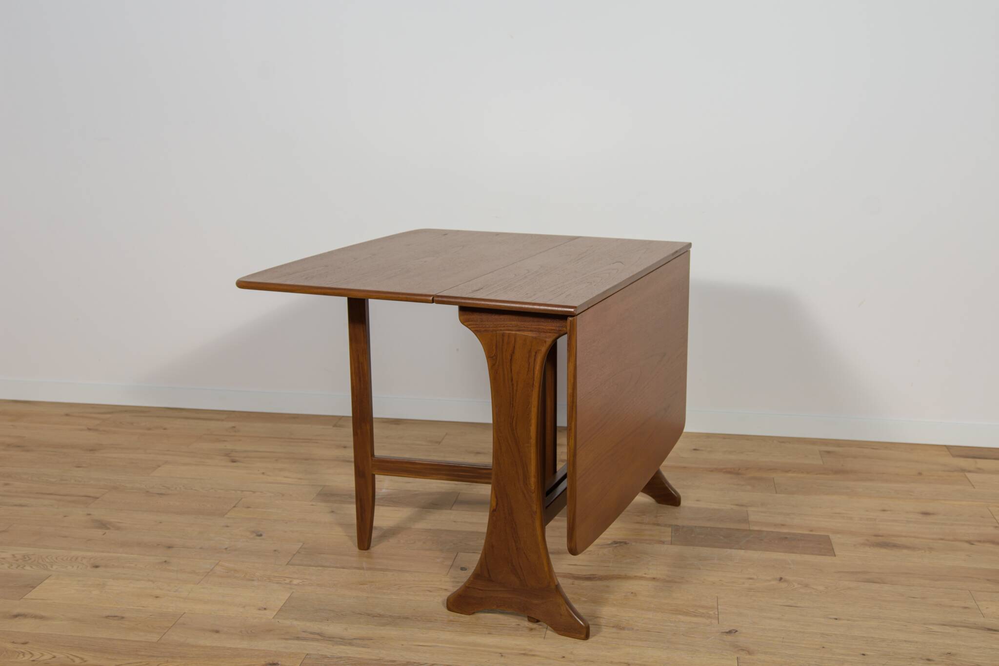Mid-Century Teak Extendable Dining Table from G-Plan, 1960s