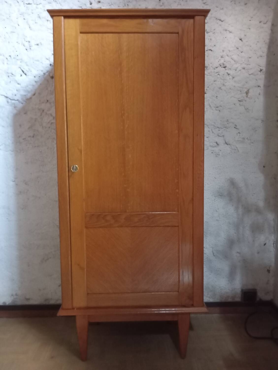 60s single-door bonnet cupboard