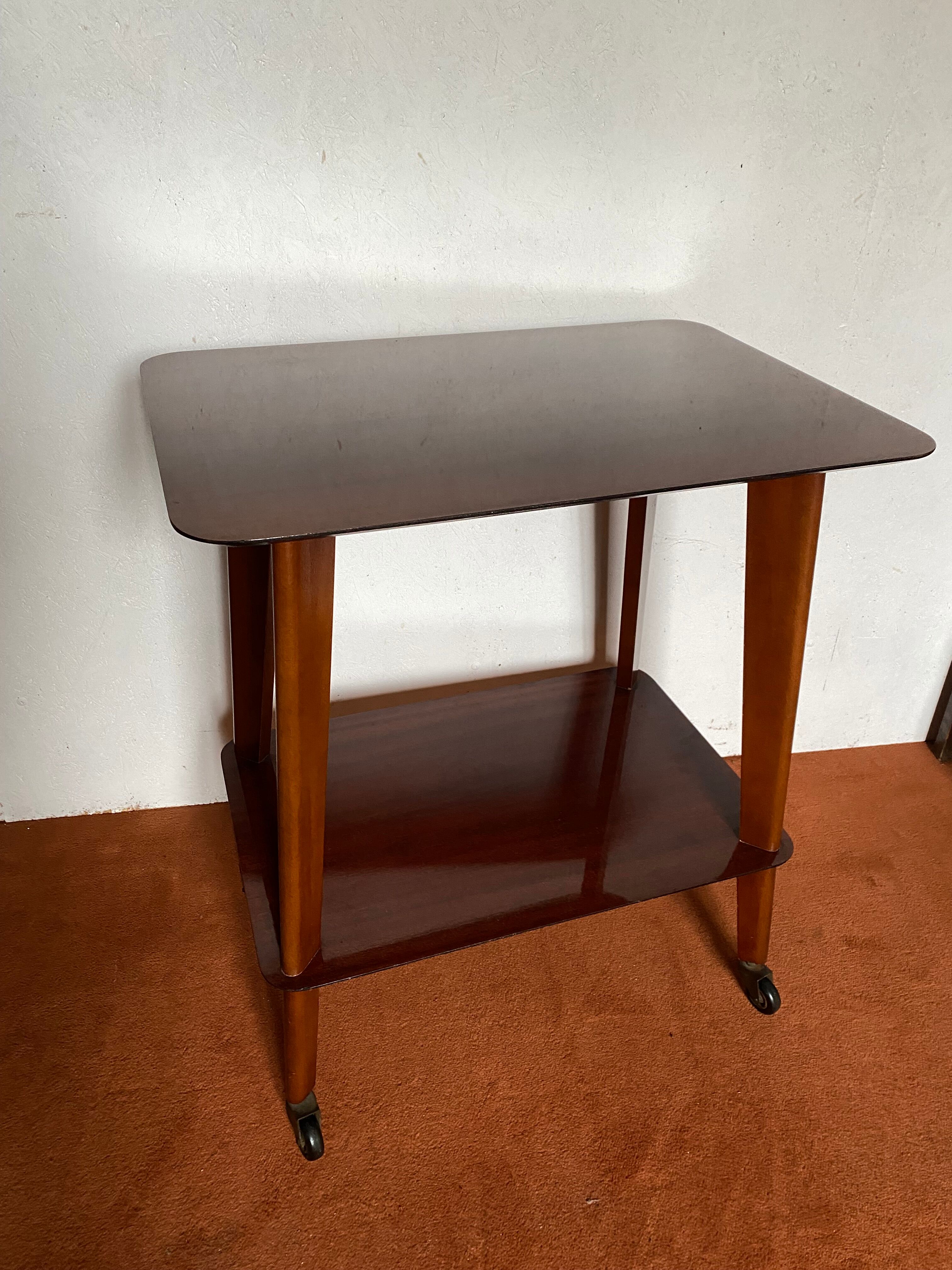 Table d'appoint
